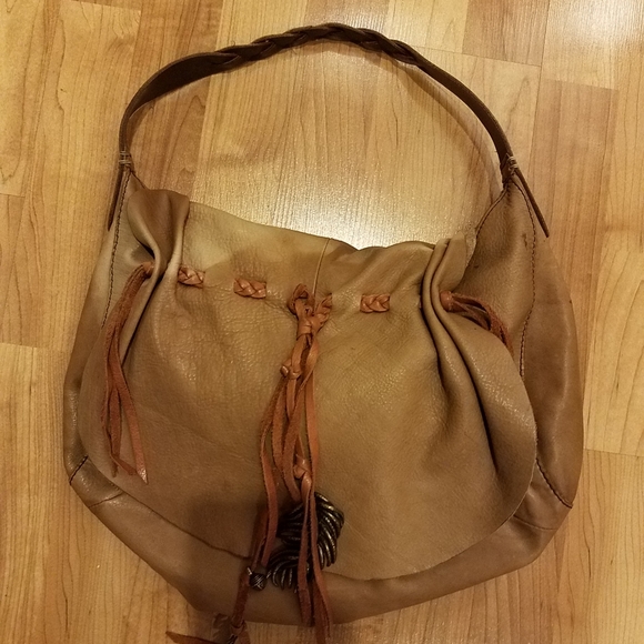 LUCKY BRAND VINTAGE SADDLE HOBO BAG LACE STITCH DETAIL 100% LEATHER - Picture 2 of 9